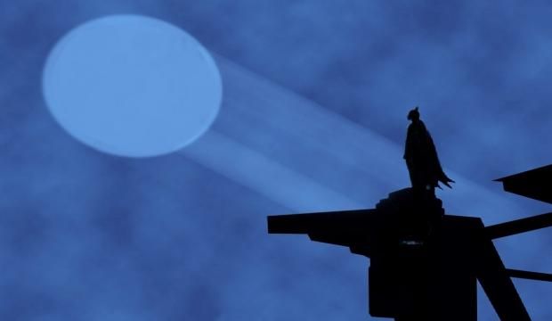 batman-signal