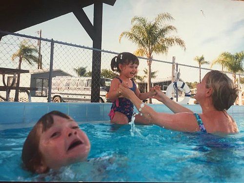swimming-pool-kids